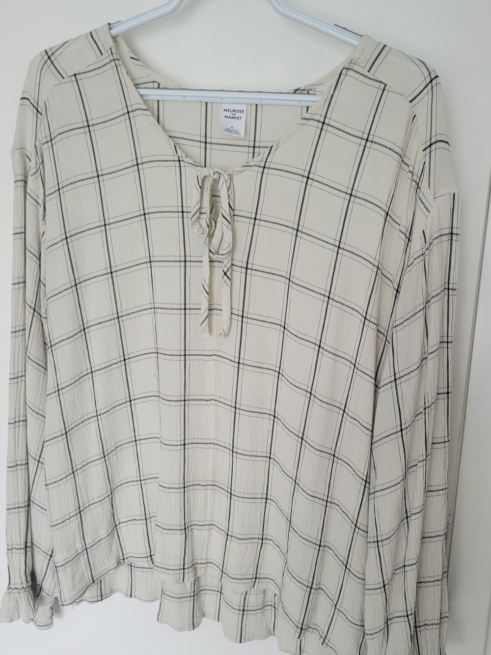 Melrose and Market Cream Plaid Tie-Front Long Sleeve Tunic